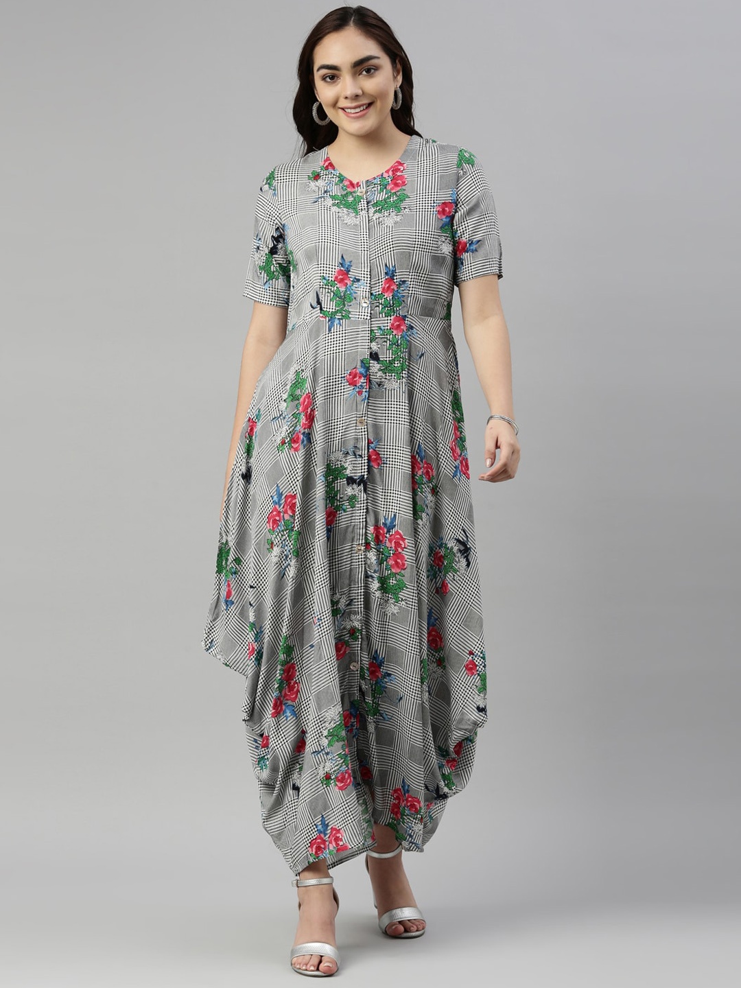

Neerus Women Grey Floral Printed Kurta