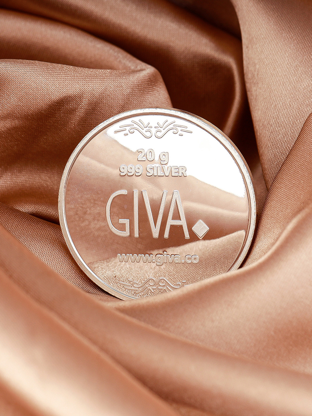 

GIVA Radhe Krishna 20g 999 Silver Coin