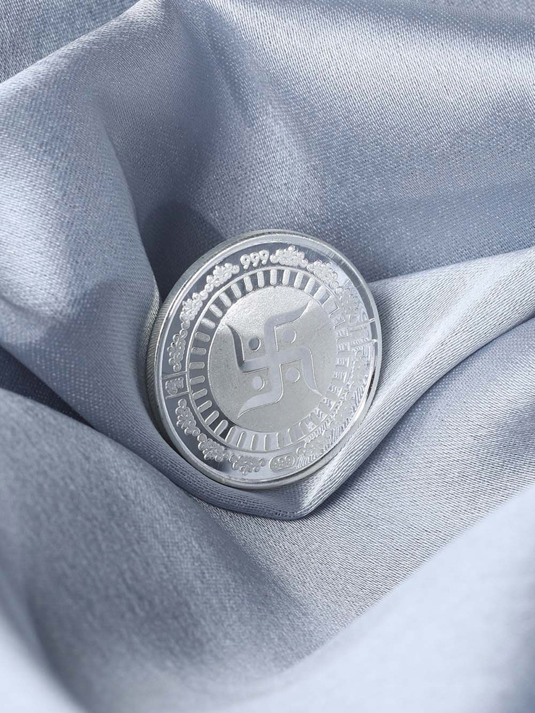 

GIVA 999 Silver Swastika Coin 5g