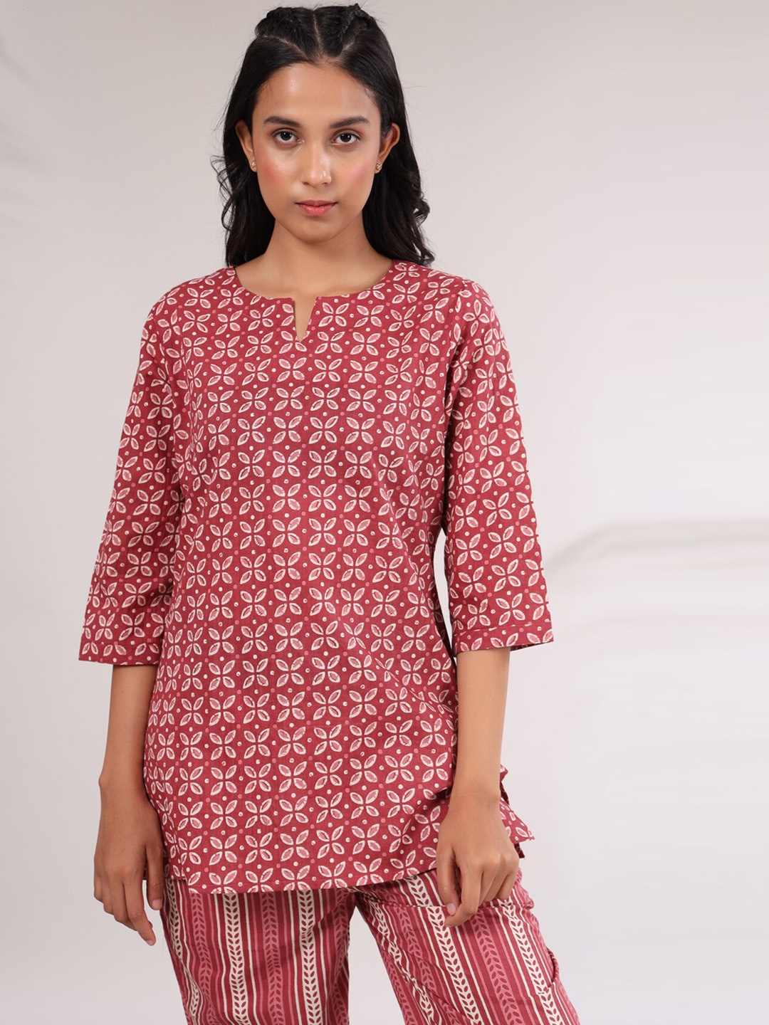 

JISORA Women Red Printed Night suit