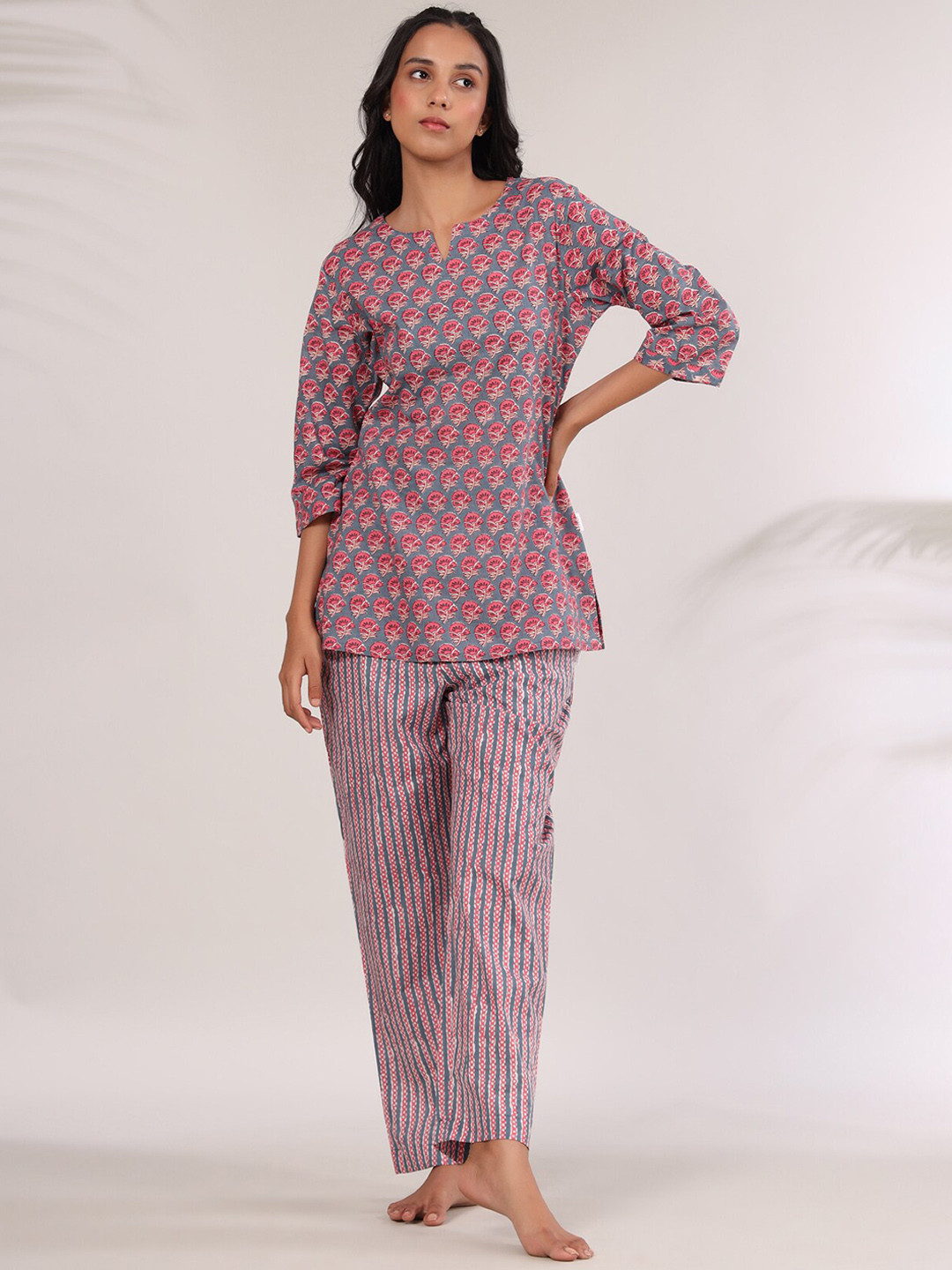 

JISORA Women Grey Printed Night suit