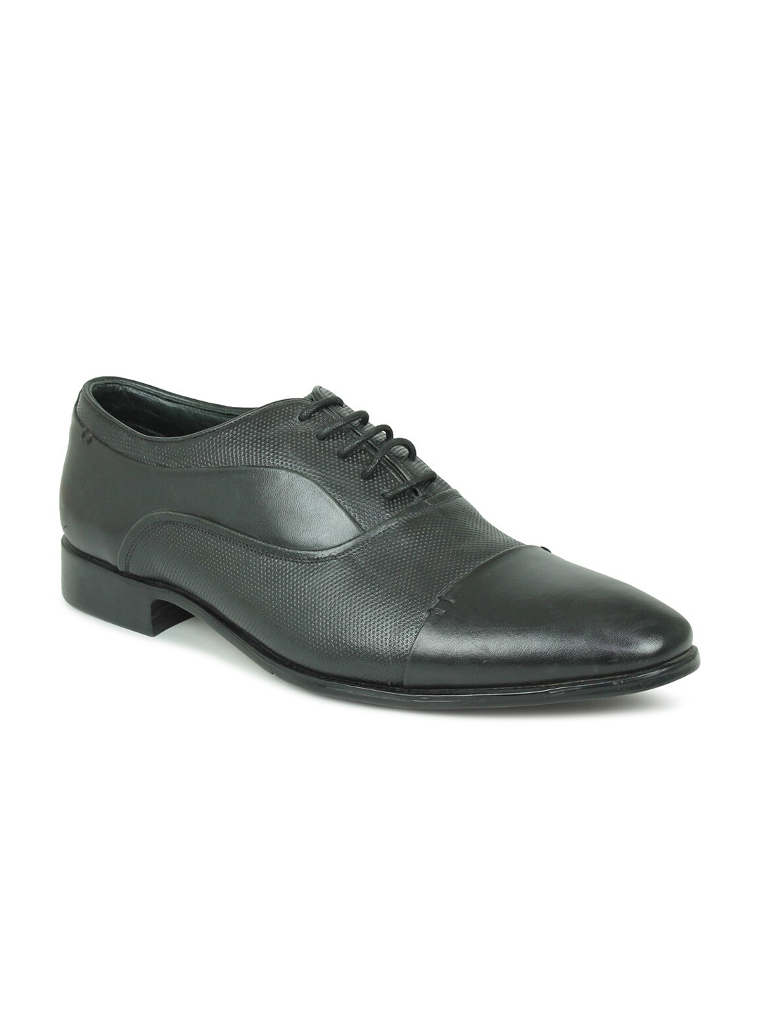 

PRIVO by Inc.5 Men Black Solid Leather Formal Oxfords