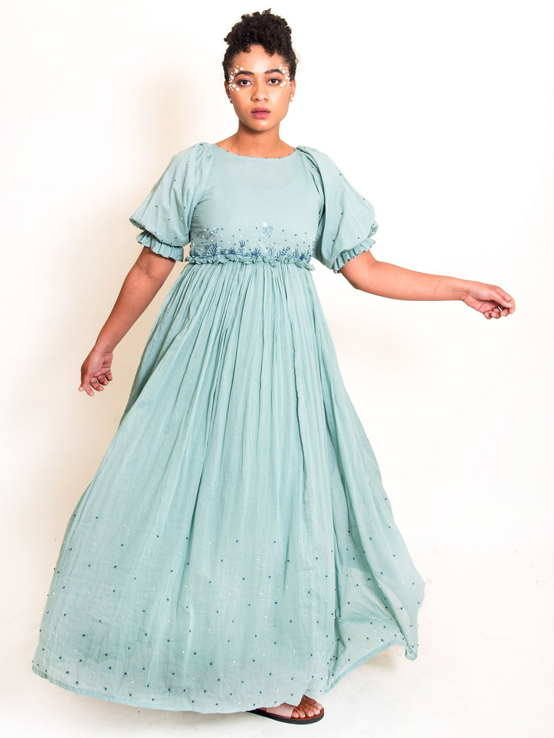 

Ourdve Green Puff Sleeves Maxi Dress