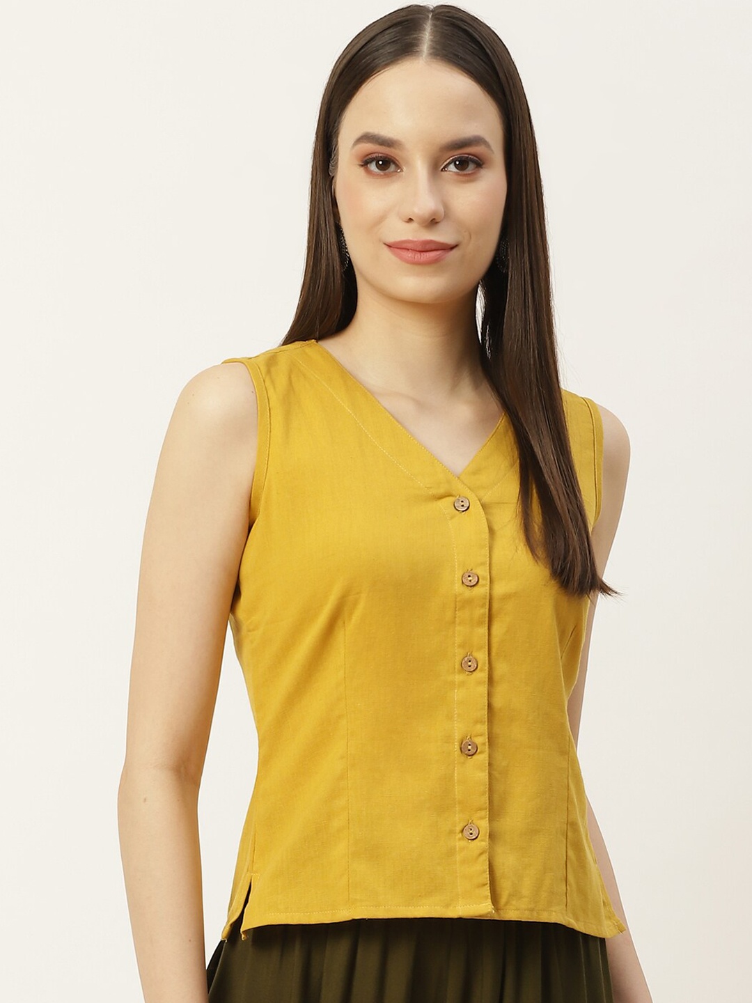 

Molcha Women Mustard-Coloured Solid Cotton Long Saree Blouse