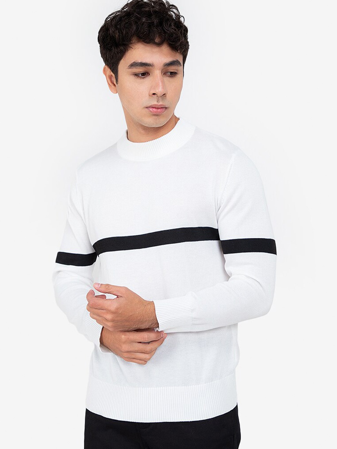 

ZALORA BASICS Men White Striped Pullover Sweater