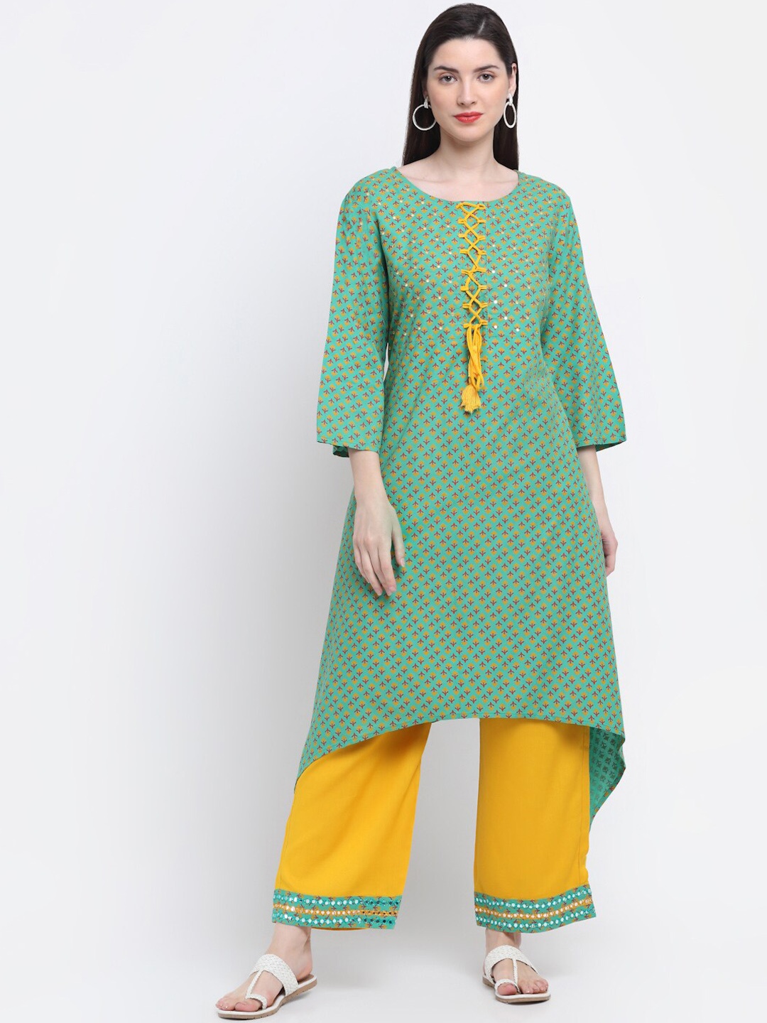 

KALINI Women Green Floral Printed Kurta with Trousers