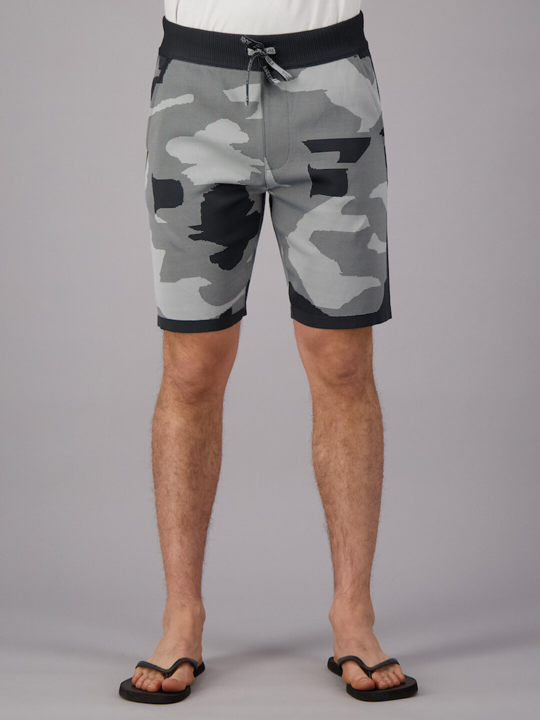 

FREESOUL Men Grey & Black Printed Lounge Shorts