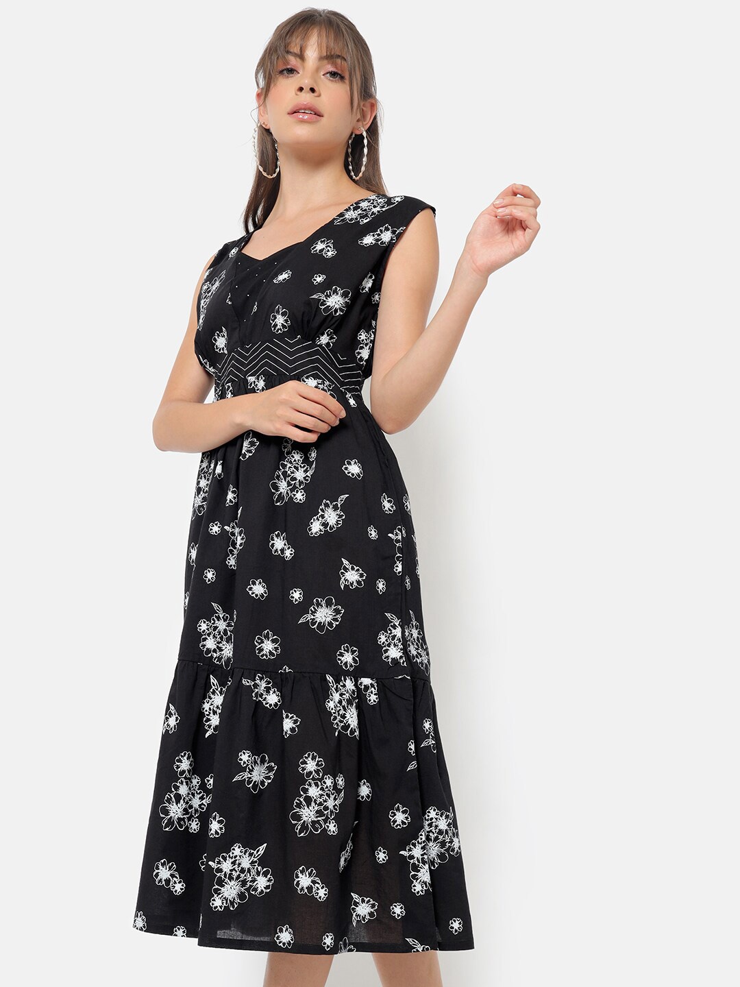 

Saaki Floral Midi Dress, Na