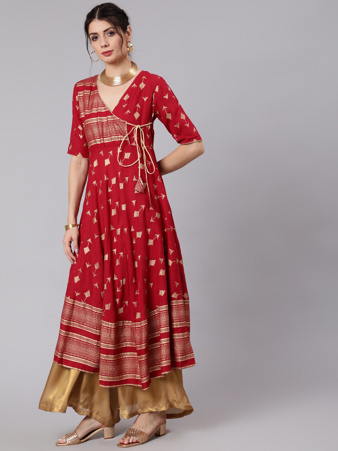 

Awadhi Women Maroon Thread Work Kurta