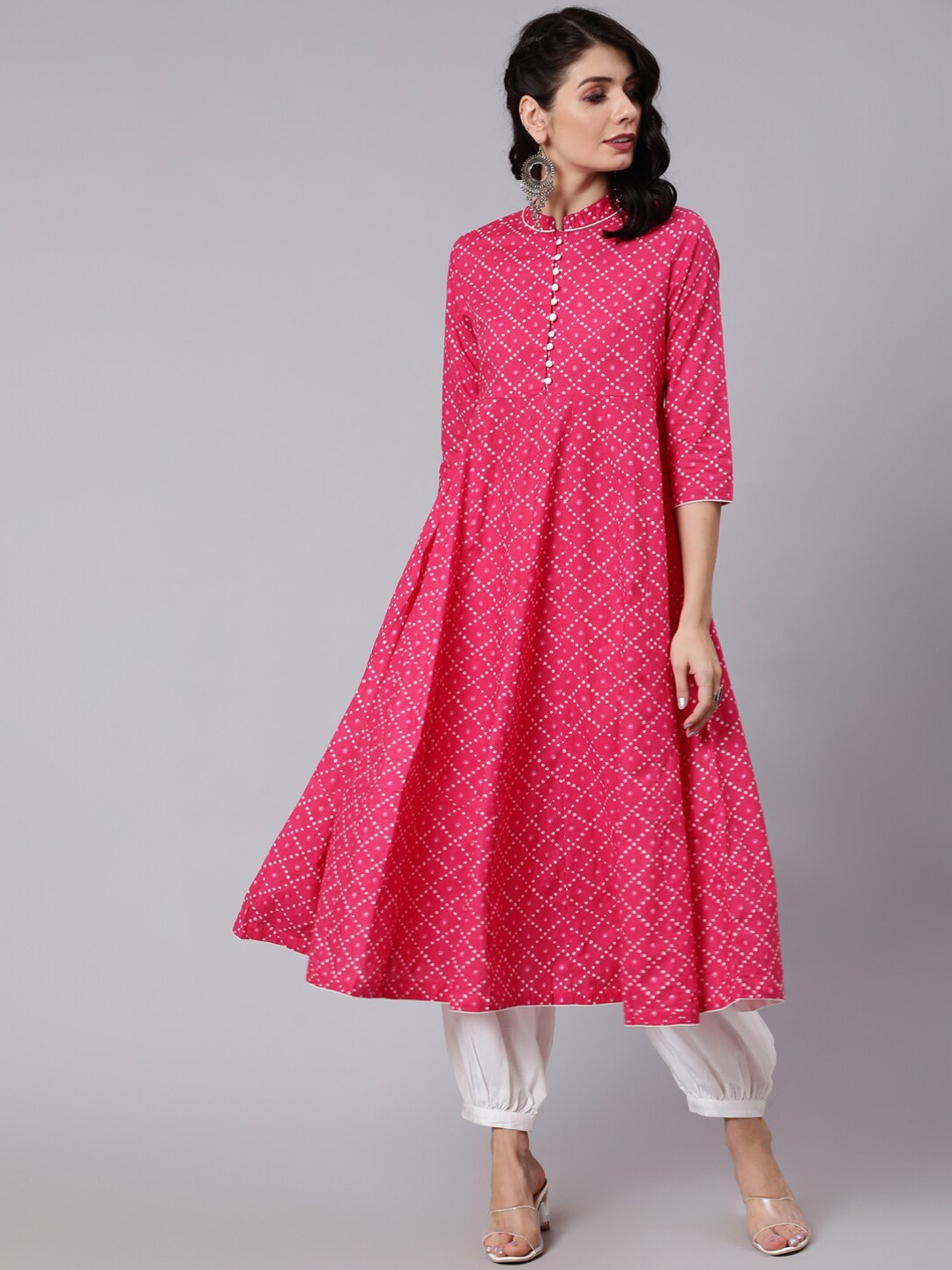 

Awadhi Women Magenta Geometric Printed Mirror Work Anarkali Kurta