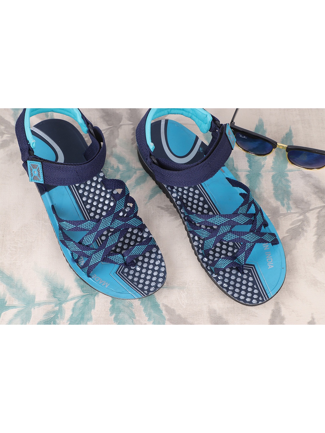 

FABBMATE Men Blue & Navy Blue Gladiators Sandals