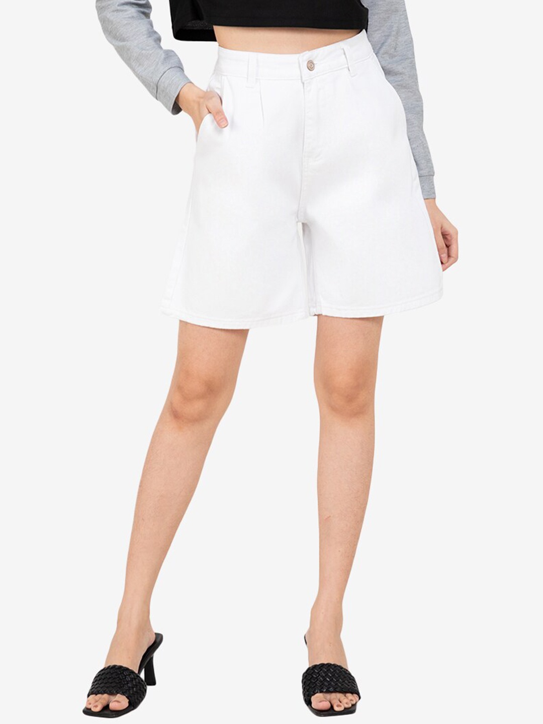 

ZALORA BASICS Women White Regular Fit Solid High-Rise Shorts