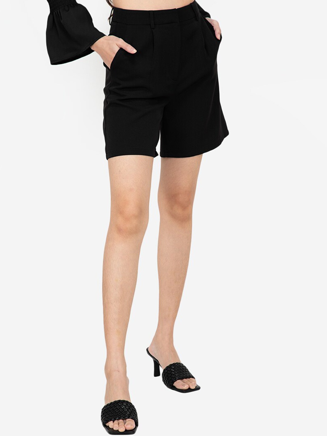 

ZALORA BASICS Women Black Regular Fit High-Rise Shorts