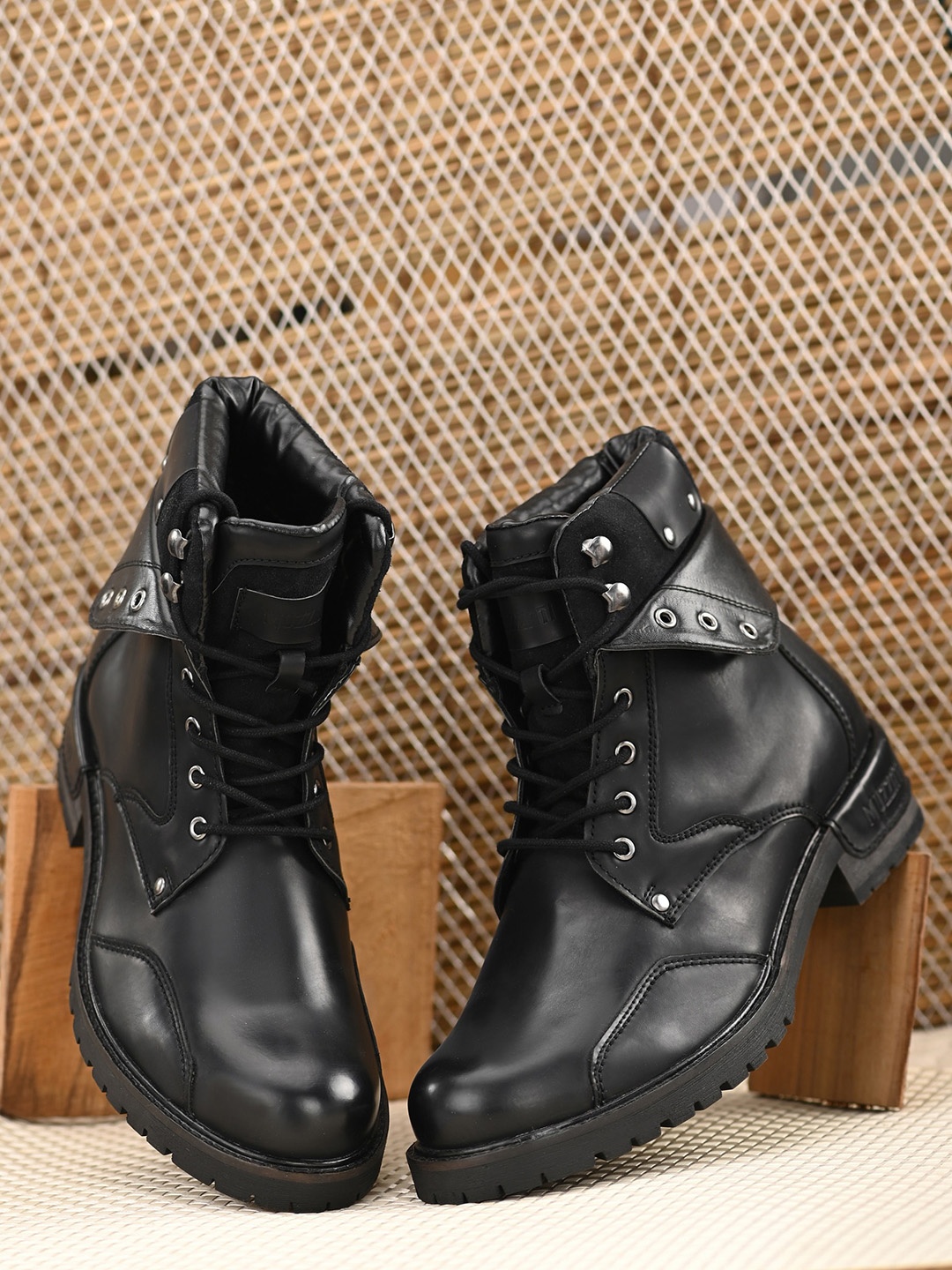

MUZZATI Men Black Fashion