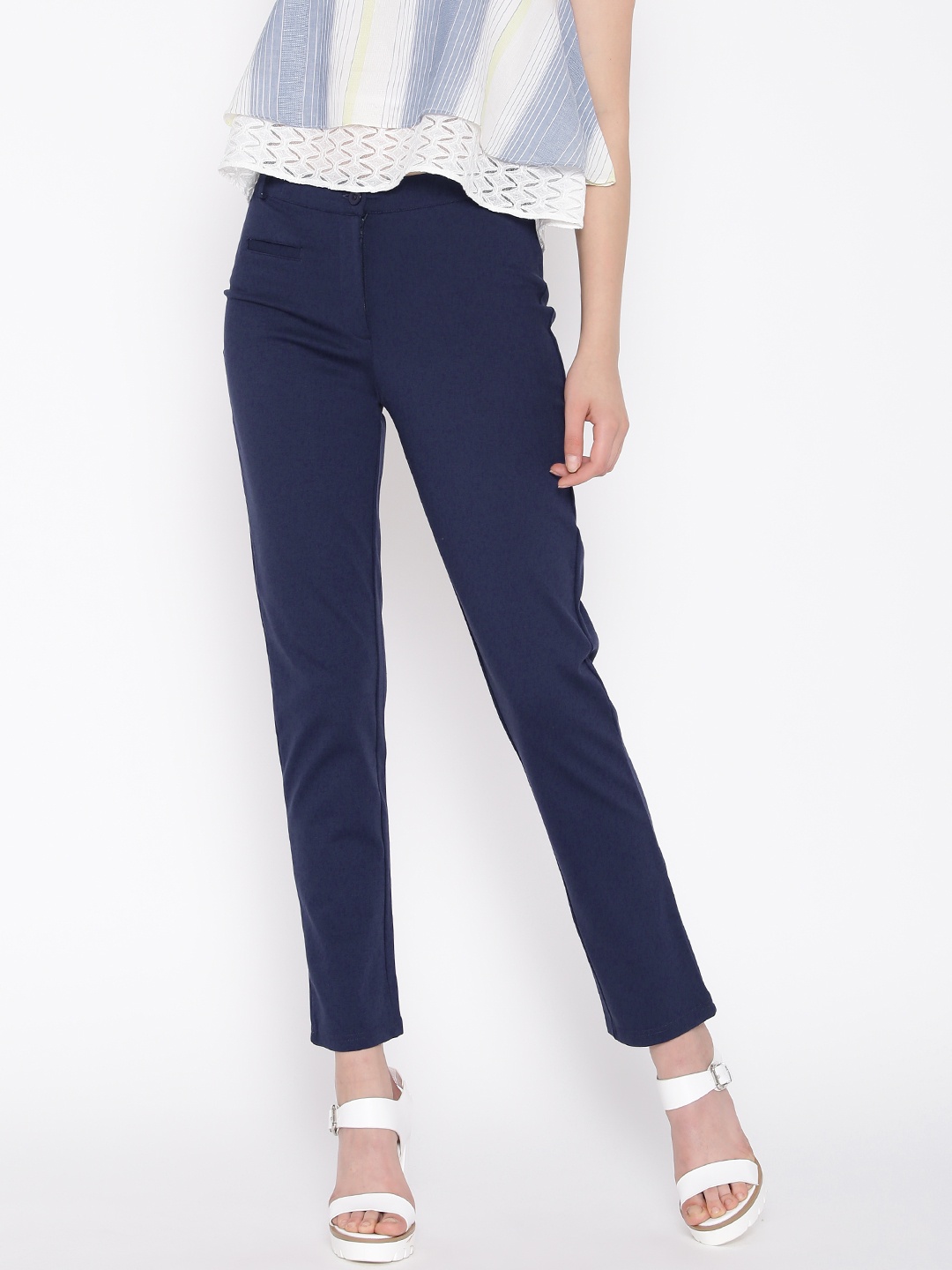 

AND Women Navy Solid Regular Fit Trousers, Navy blue