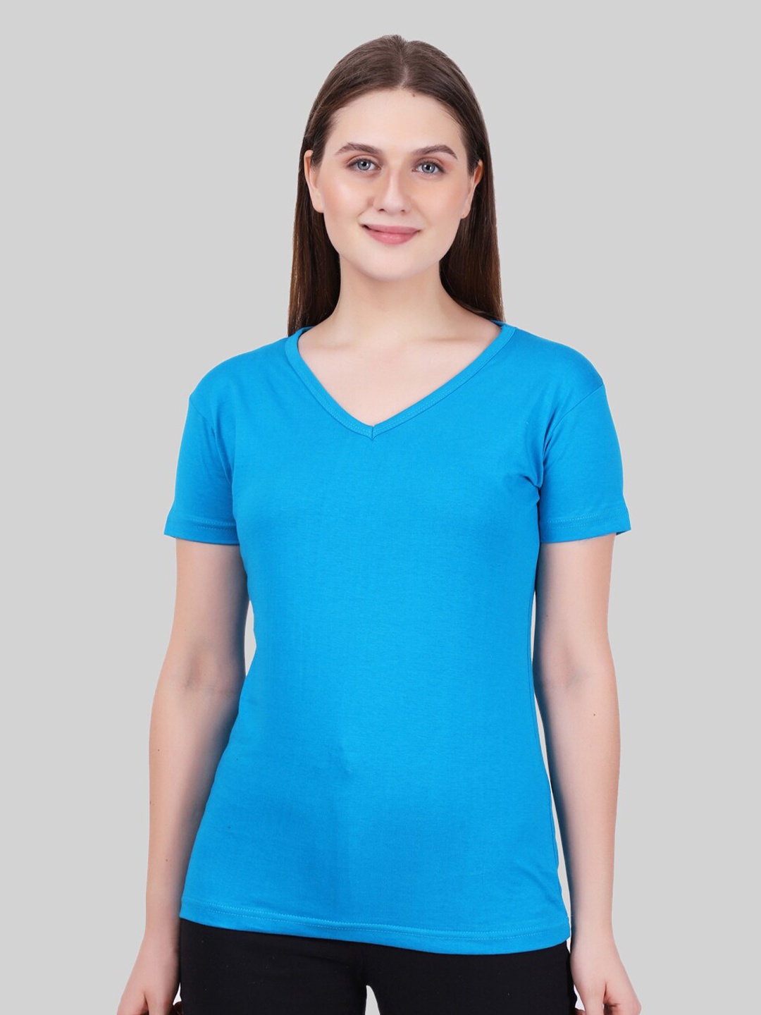 

Fleximaa Women Blue V-Neck T-shirt