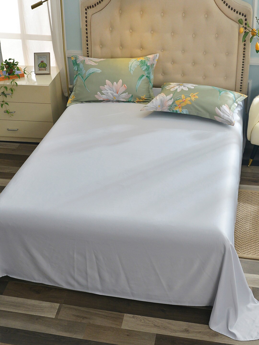 

JC Collection Green & Yellow Printed Double Queen Bedding Set