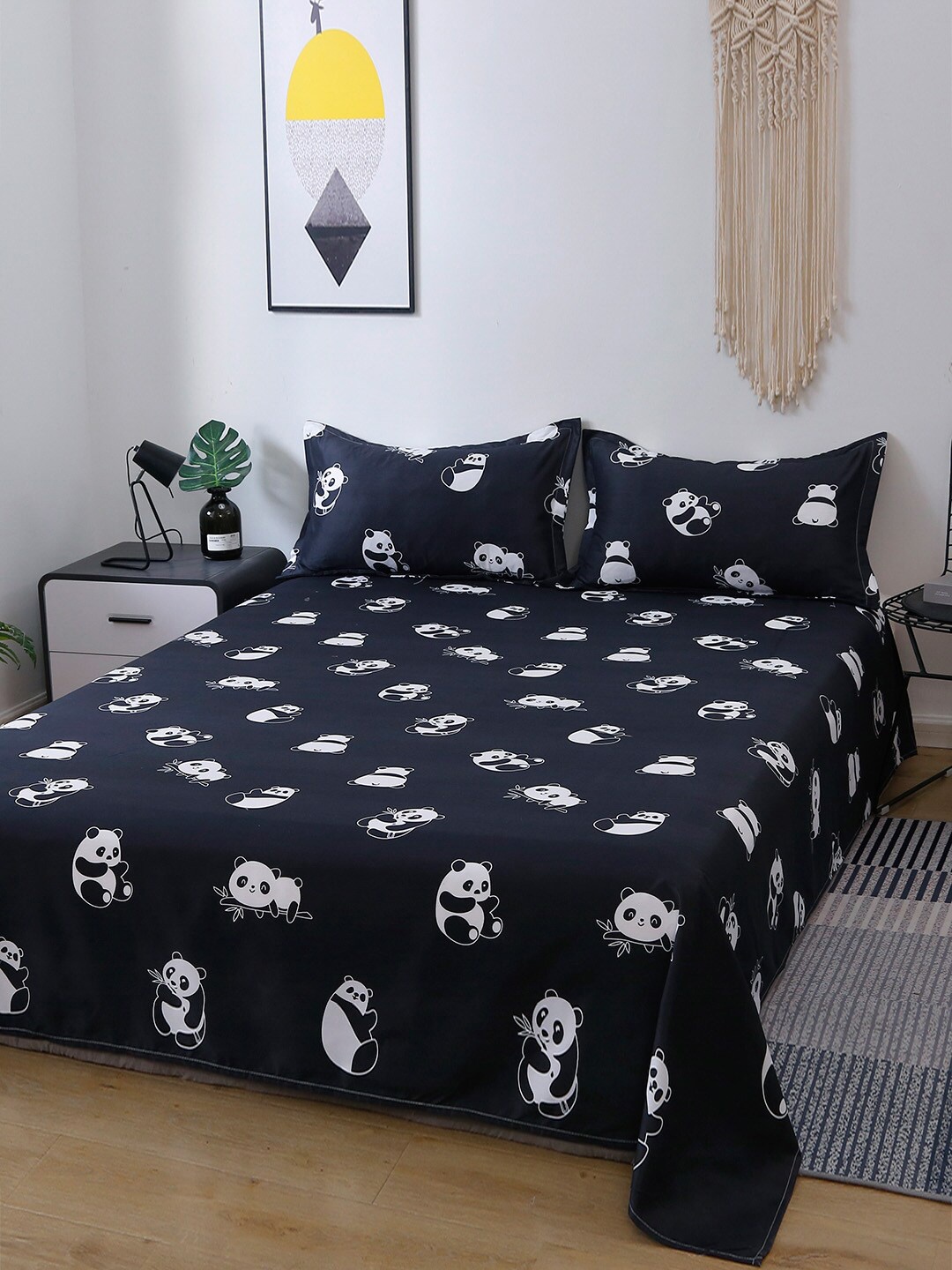 

JC HOME Black & White Printed Double Queen Bedding Set