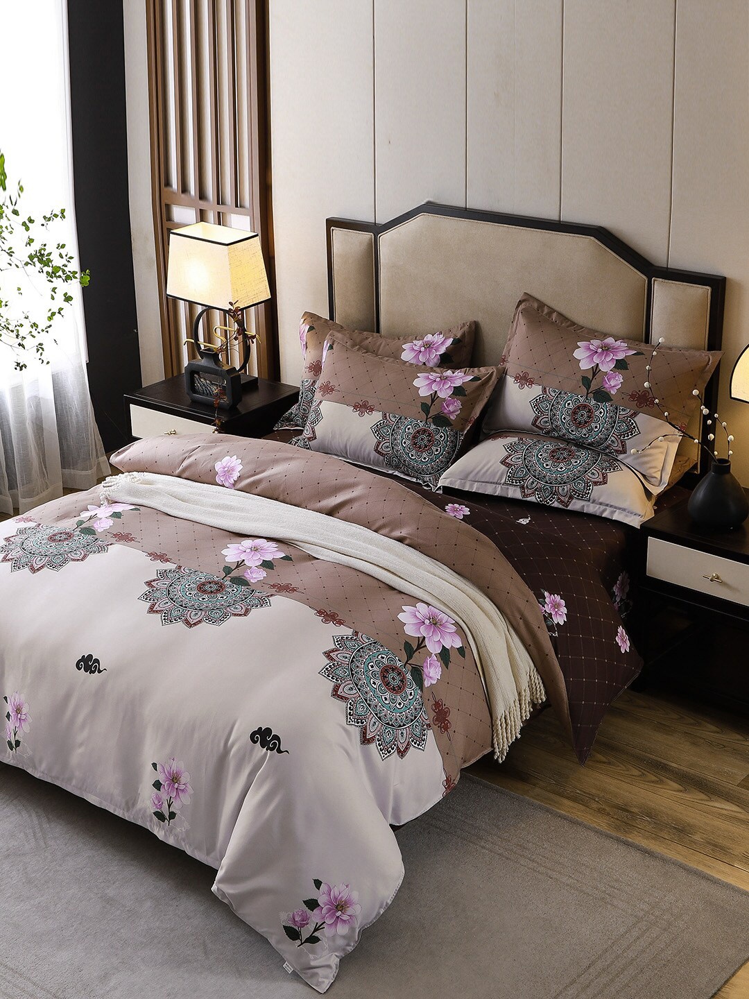 

JC Collection Beige & Brown Floral Printed Double Queen Bedding Set