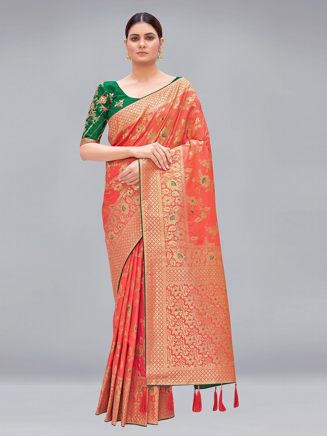 

MONJOLIKA FASHION Peach-Coloured & Green Woven Design Pure Silk Banarasi Saree