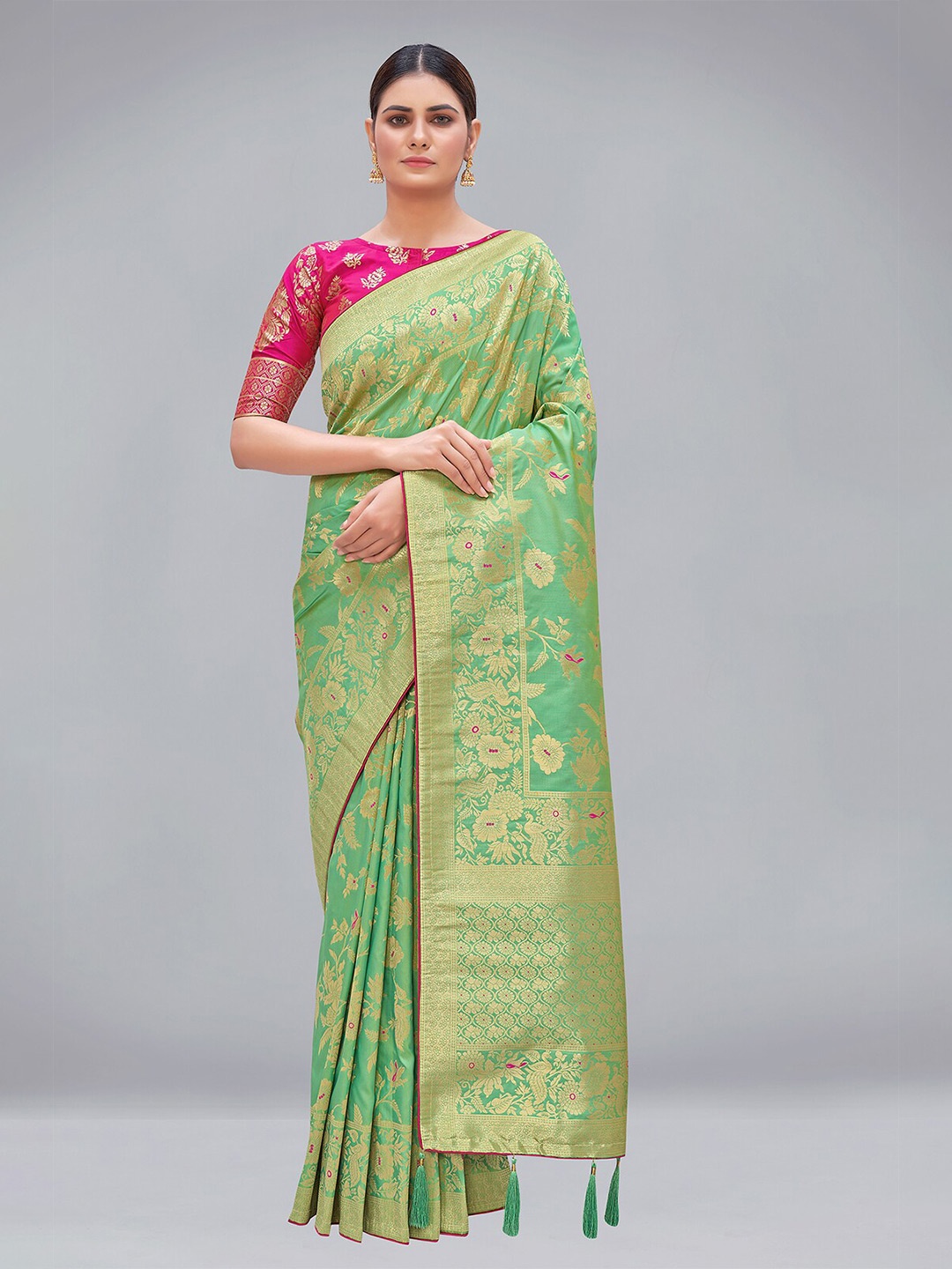 

MONJOLIKA FASHION Green & Pink Ethnic Motifs Pure Silk Banarasi Saree