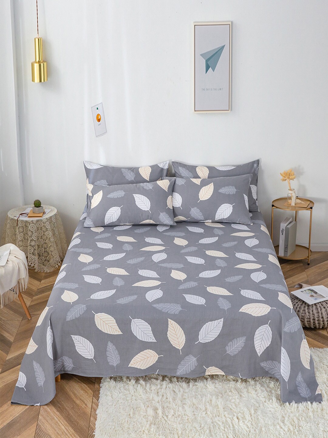 

JC Collection Grey & Pink Floral 200 TC King Bedsheet