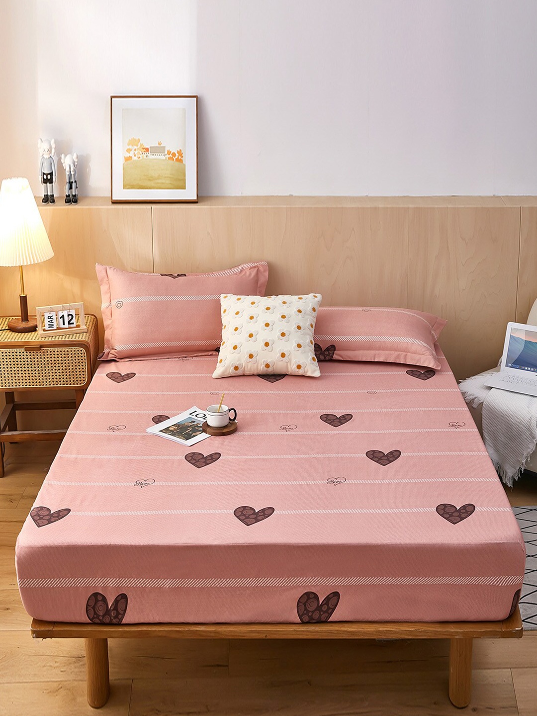 

JC HOME Pink & Brown Graphic 160 TC King Bedsheet with 2 Pillow Covers