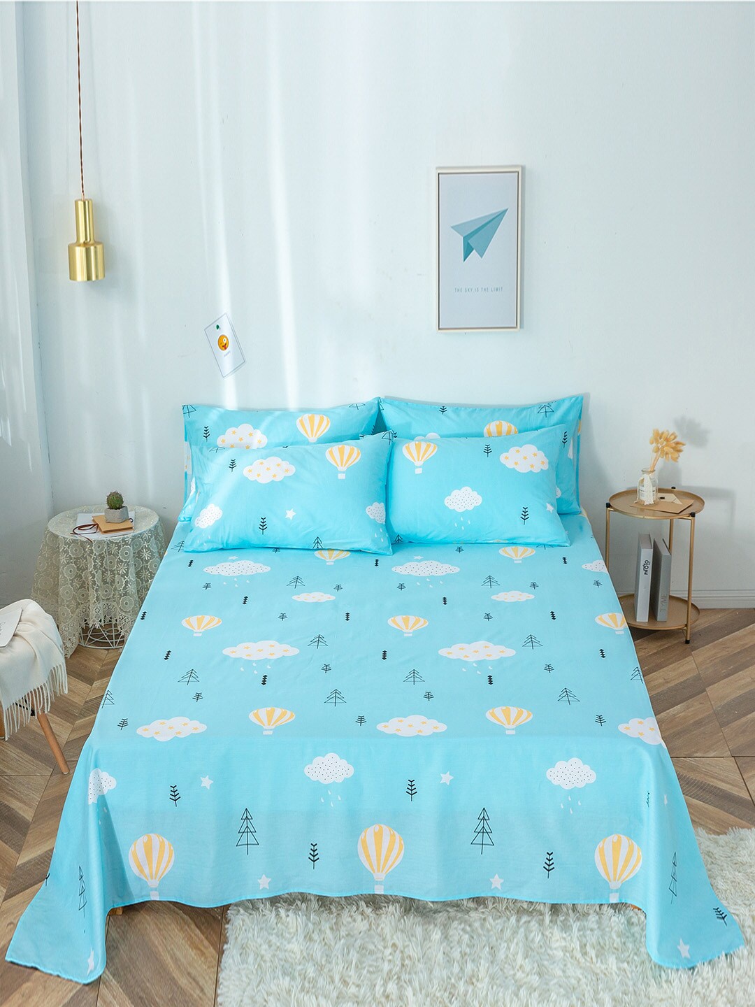 

JC Collection Blue & White Graphic 200 TC Pure Cotton Queen Bedsheet with 2 Pillow Covers