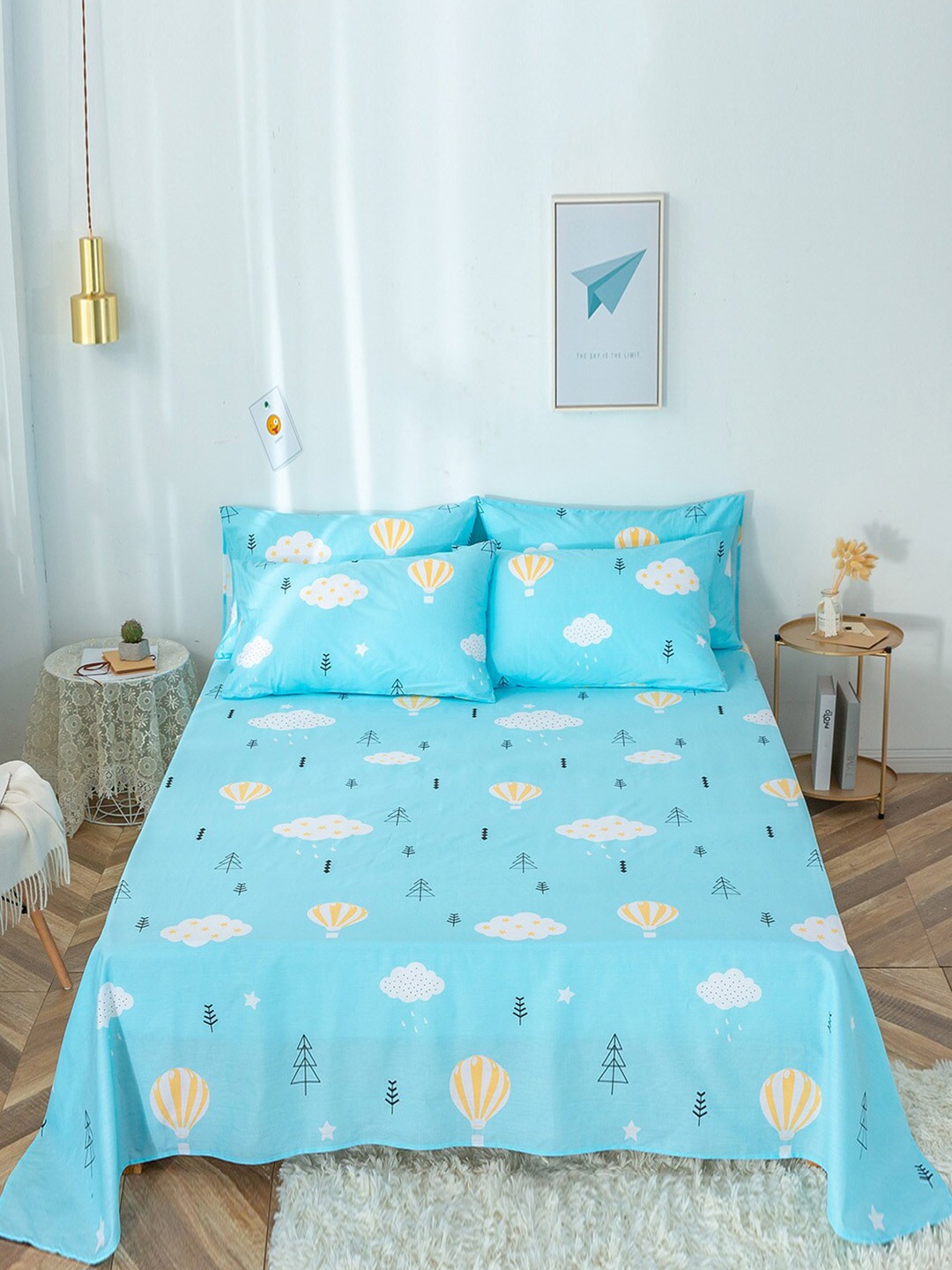 

JC Collection Blue & White Conversational 200 TC King Bedsheet with 2 Pillow Covers