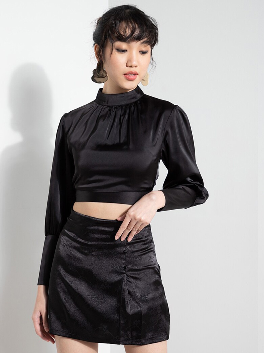 

ZALORA OCCASION Black Cuffed Sleeves High Neck Monochrome Satin Styled Back Top