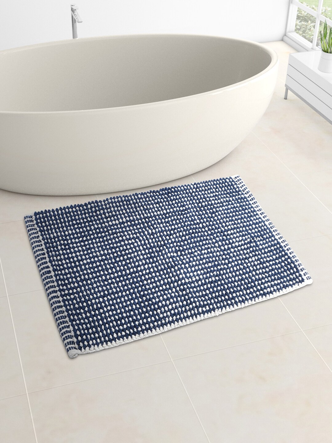 

Living scapes by Pantaloons Blue & White Printed 1600 GSM Cotton Bath Rugs