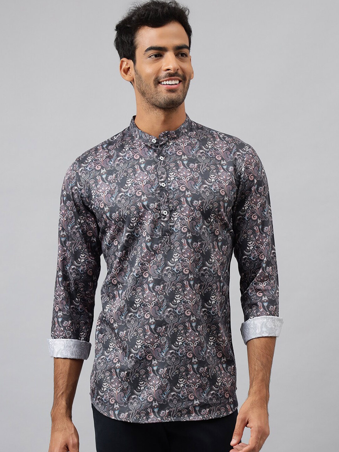 

MR BUTTON Men Grey Paisley Printed Kurta