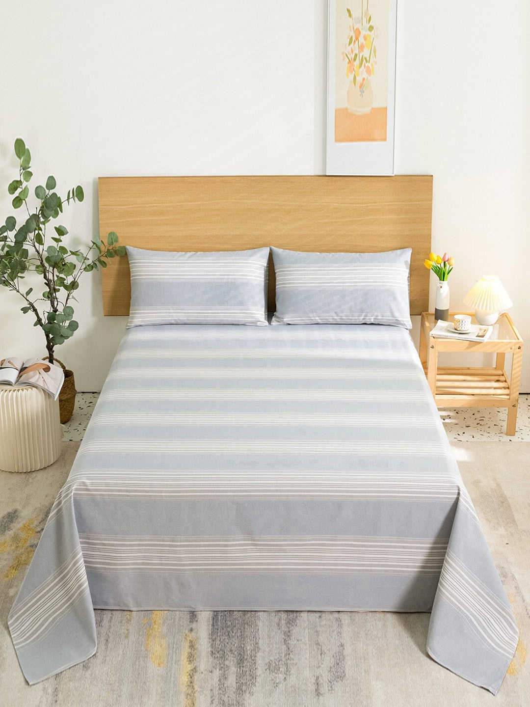

JC HOME Grey & White Striped Queen Bedsheet with 2 Pillow Covers