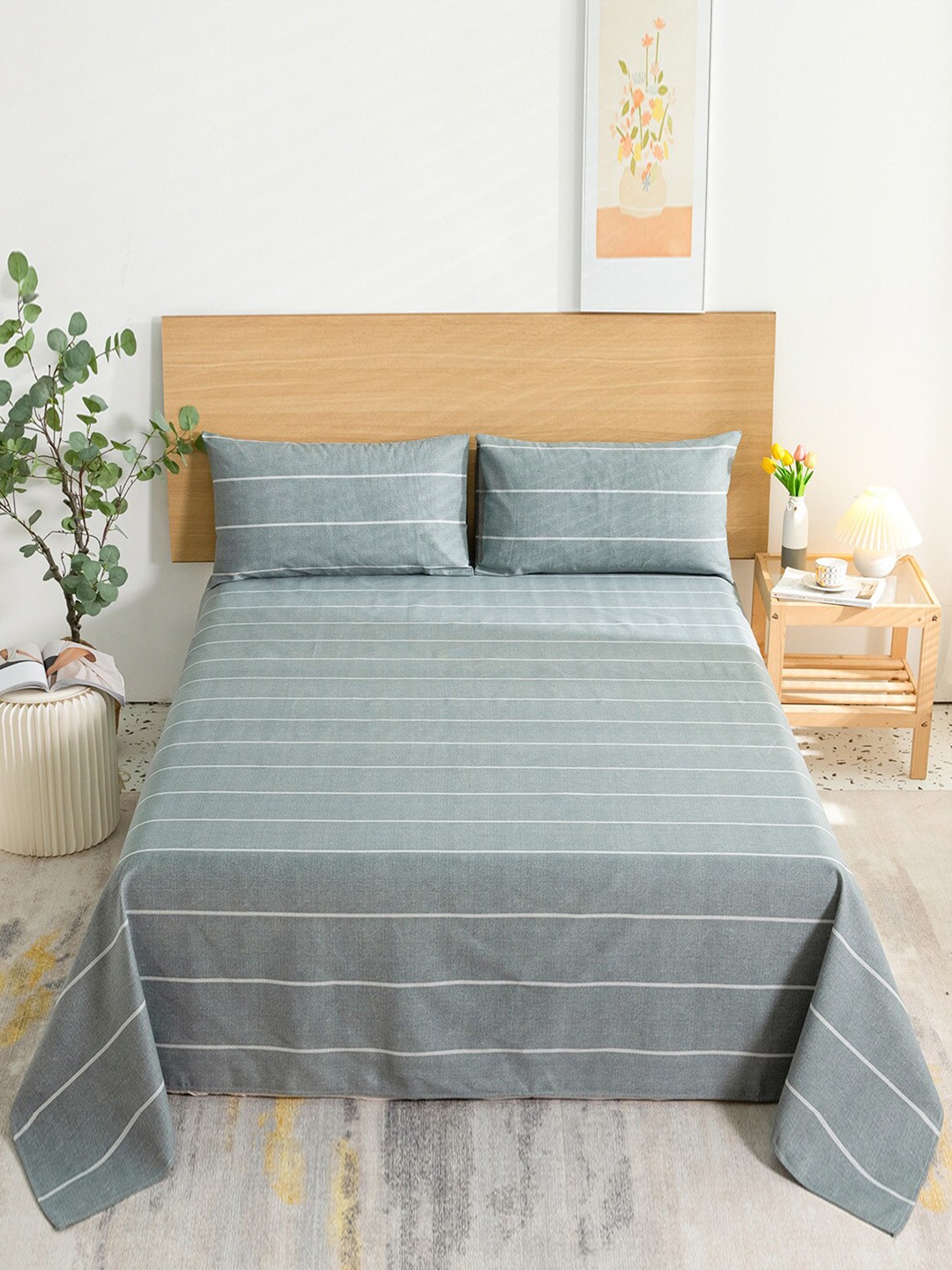 

JC HOME Grey & White Striped Queen Bedsheet with 2 Pillow Covers