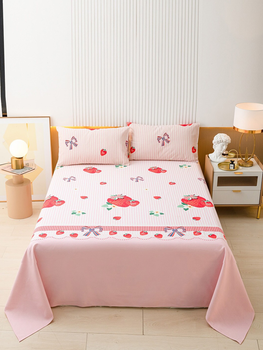 

JC Collection Pink & Red Graphic Queen Bedsheet with 2 Pillow Covers