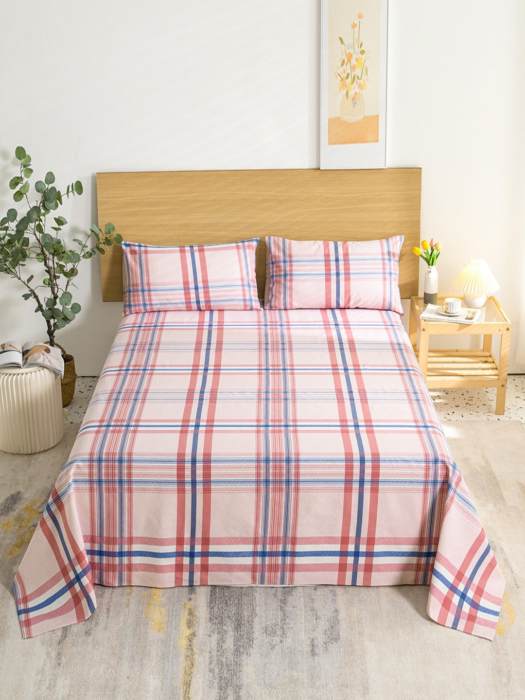 

JC Collection Pink & Blue Geometric 144 TC King Bedsheet with 2 Pillow Covers