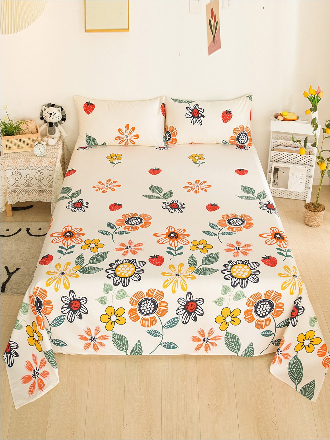 

JC HOME Yellow & Green Floral 200 TC King Bedsheet with Pillow Covers