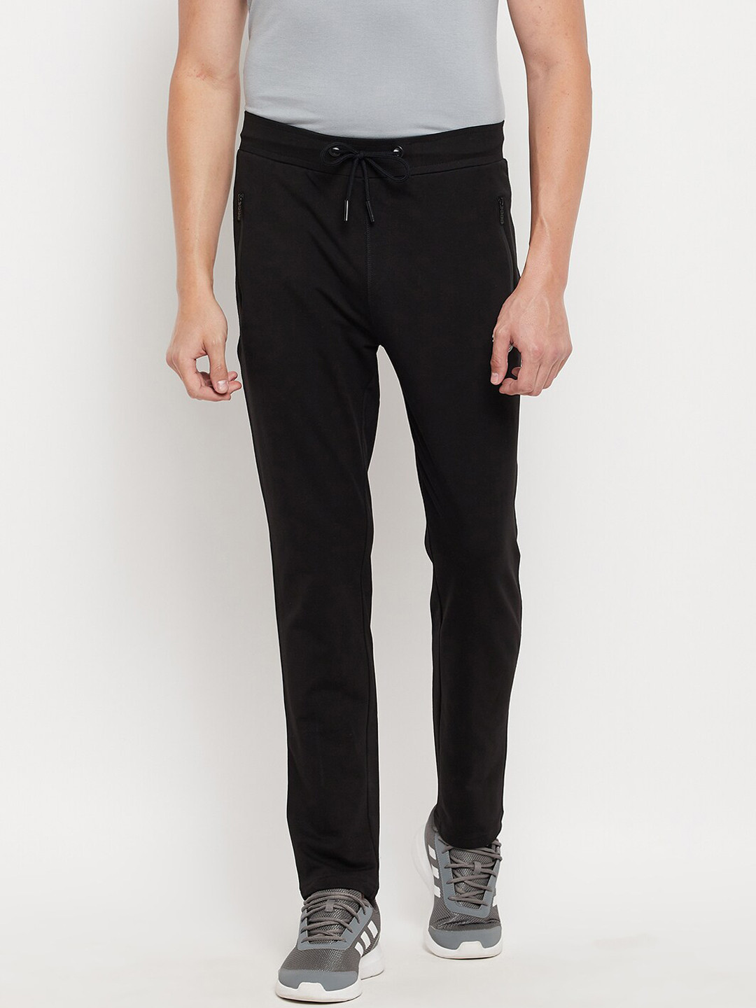 

Duke Men Black Solid Relaxed Fit Cotton Track Pant