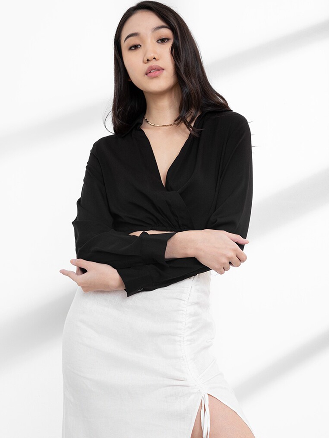 

ORIGIN BY ZALORA Black Solid Monochrome Wrap Crop Top