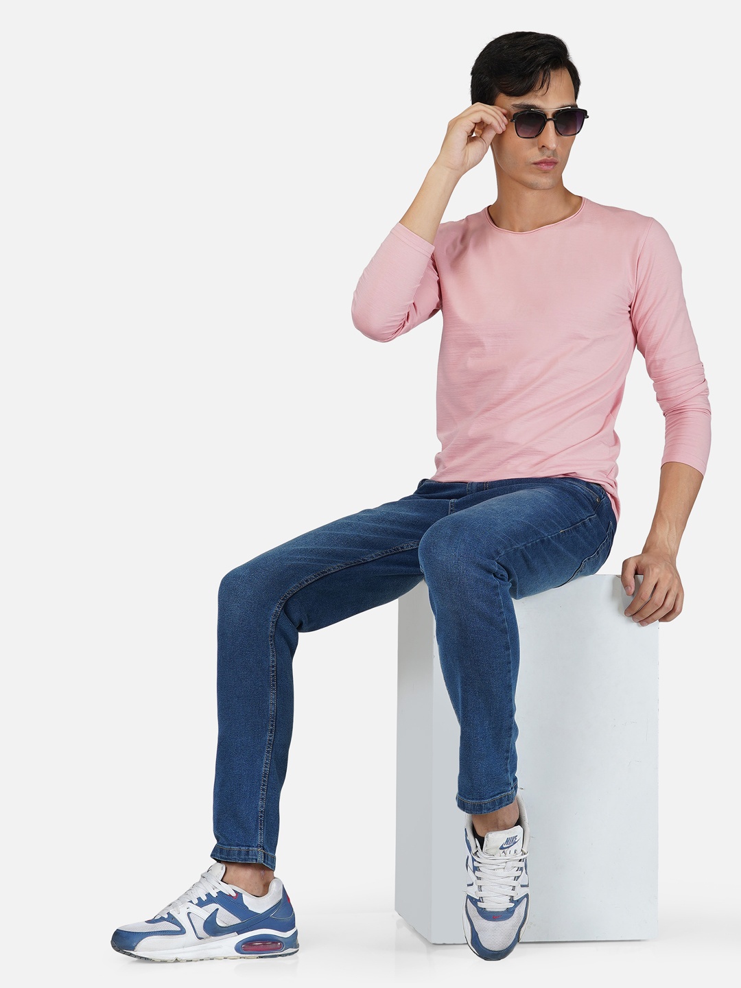 

Tinted Men Peach-Coloured Slim Fit T-shirt
