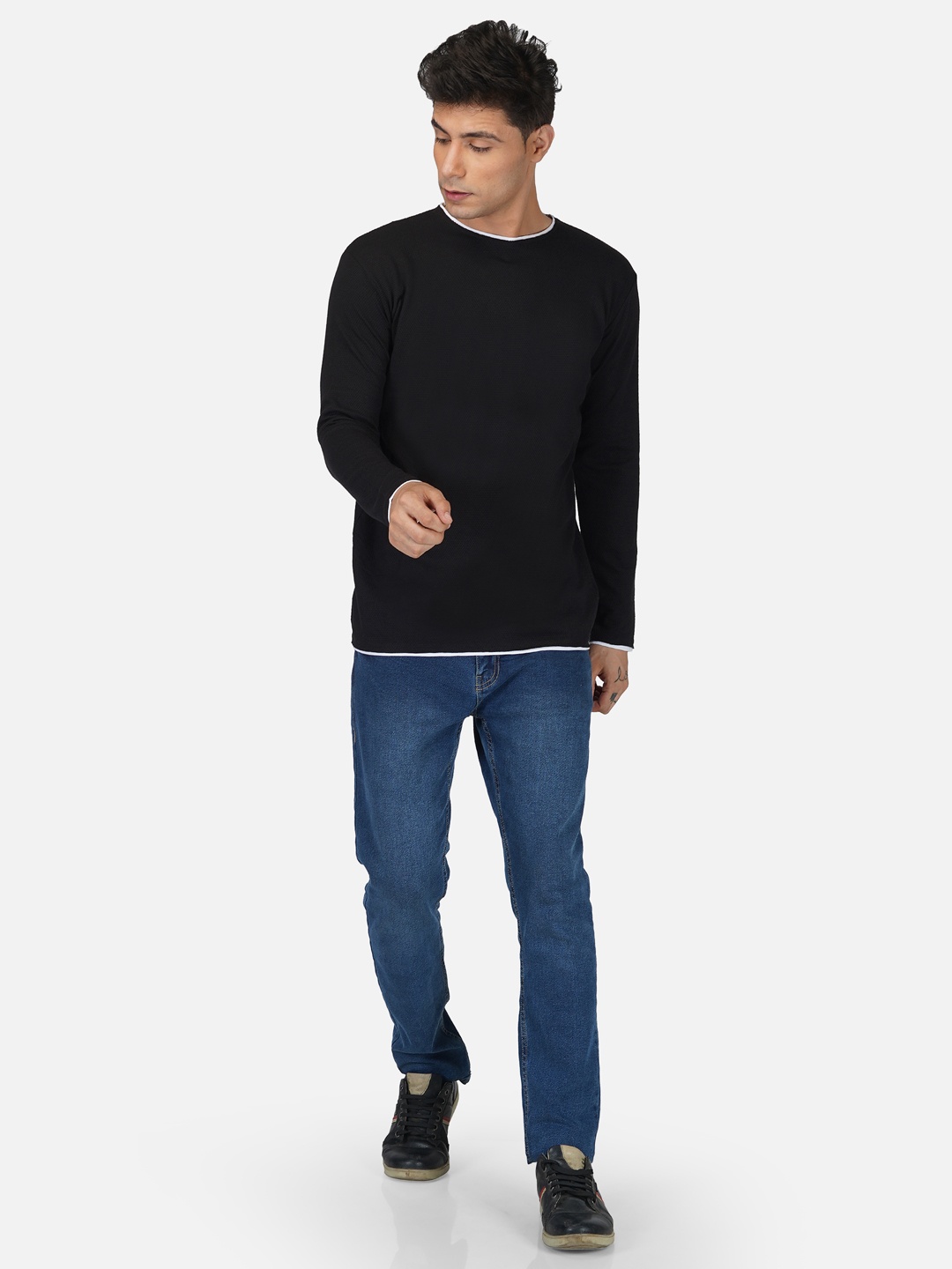 

Tinted Men Black Textured T-shirt