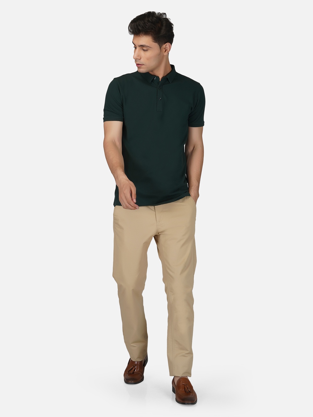 

Tinted Men Green Polo Collar Slim Fit Cotton T-shirt