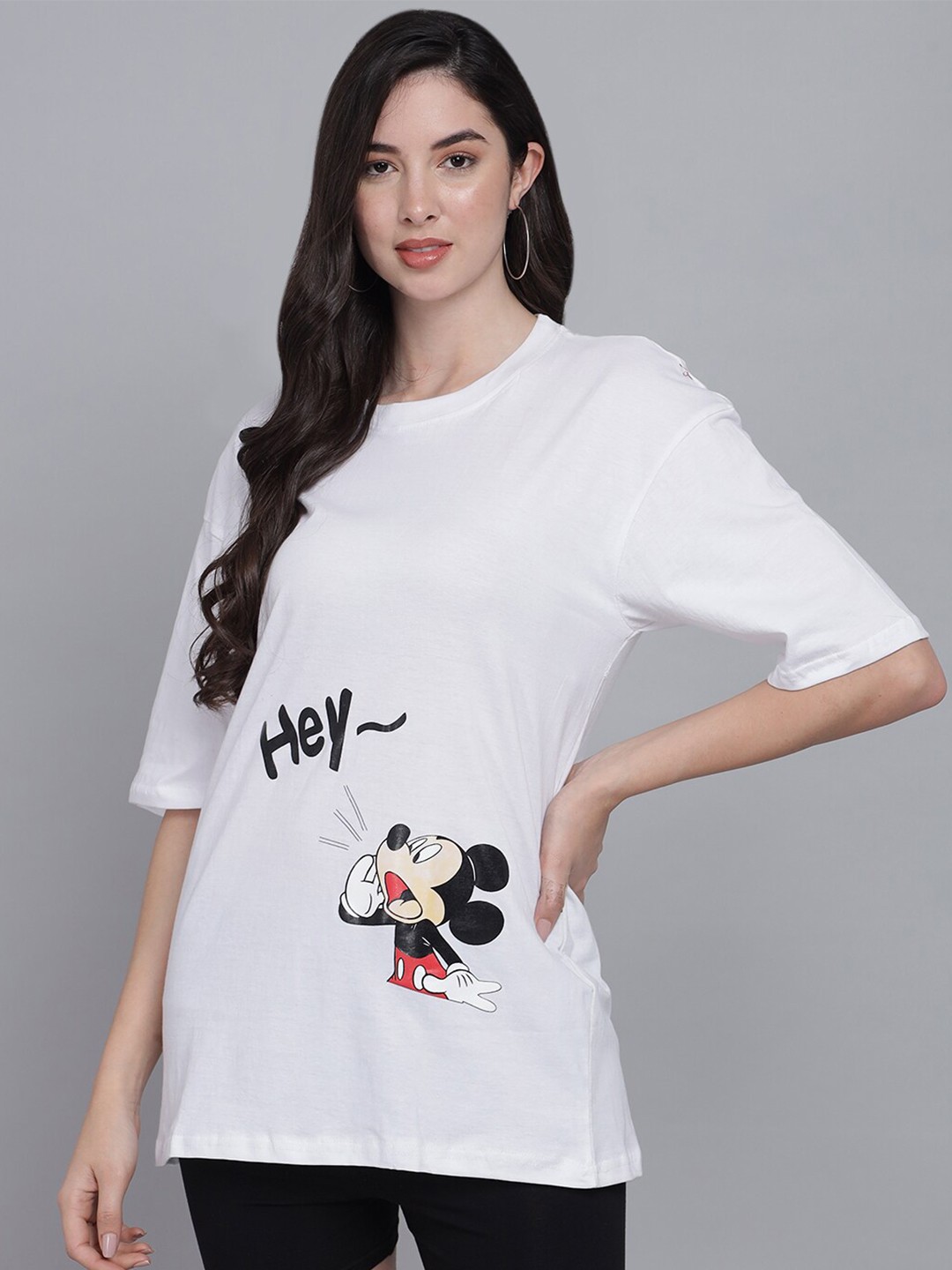 

FurryFlair Women White Mickey Mouse Printed Oversized Cotton T-shirt