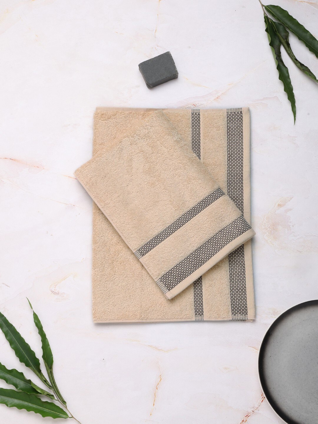 

SPACES Set Of 2 Brown Solid 400 GSM Pure Cotton Hand Towels
