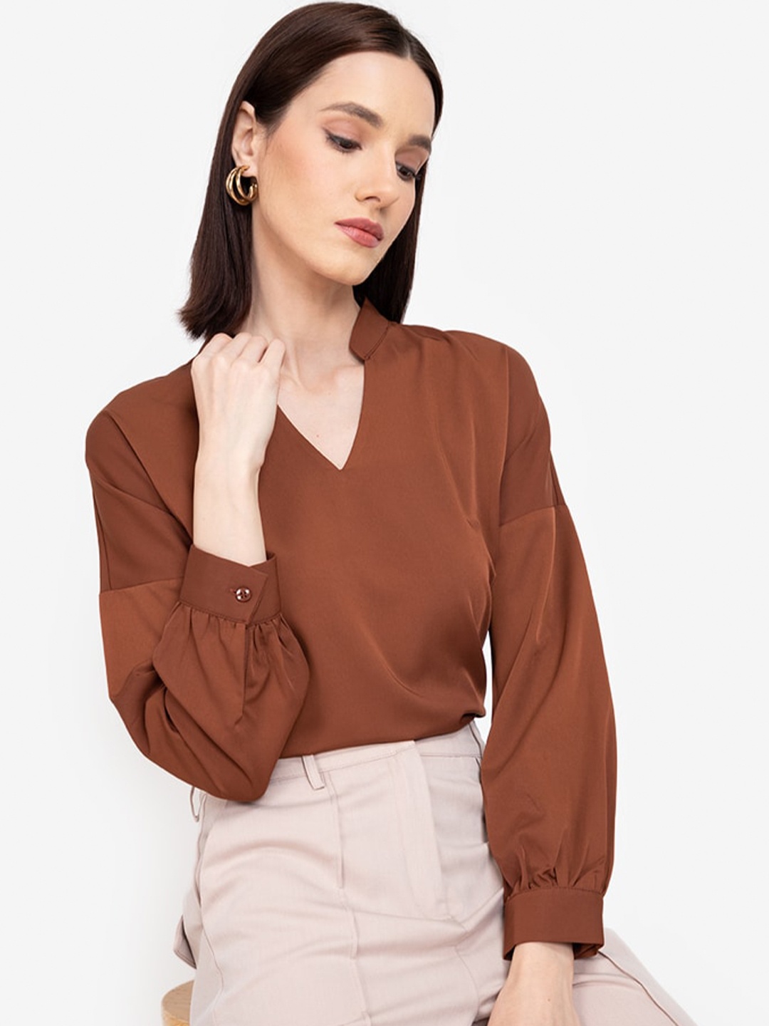 

ZALORA WORK Brown Mandarin Collar Boxy Top