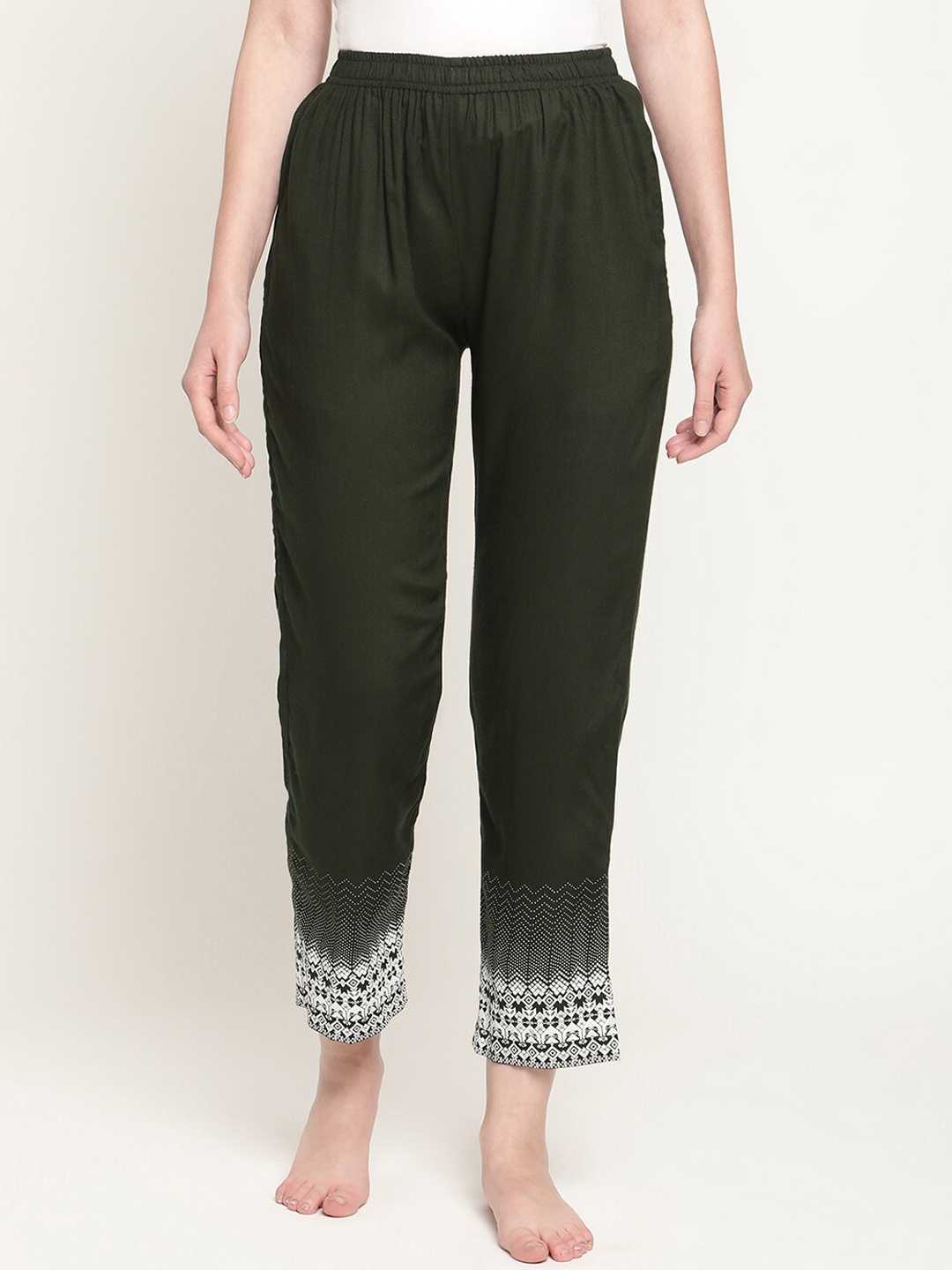

COASTLAND Women Green & White Solid Relaxed-Fit Lounge Pants