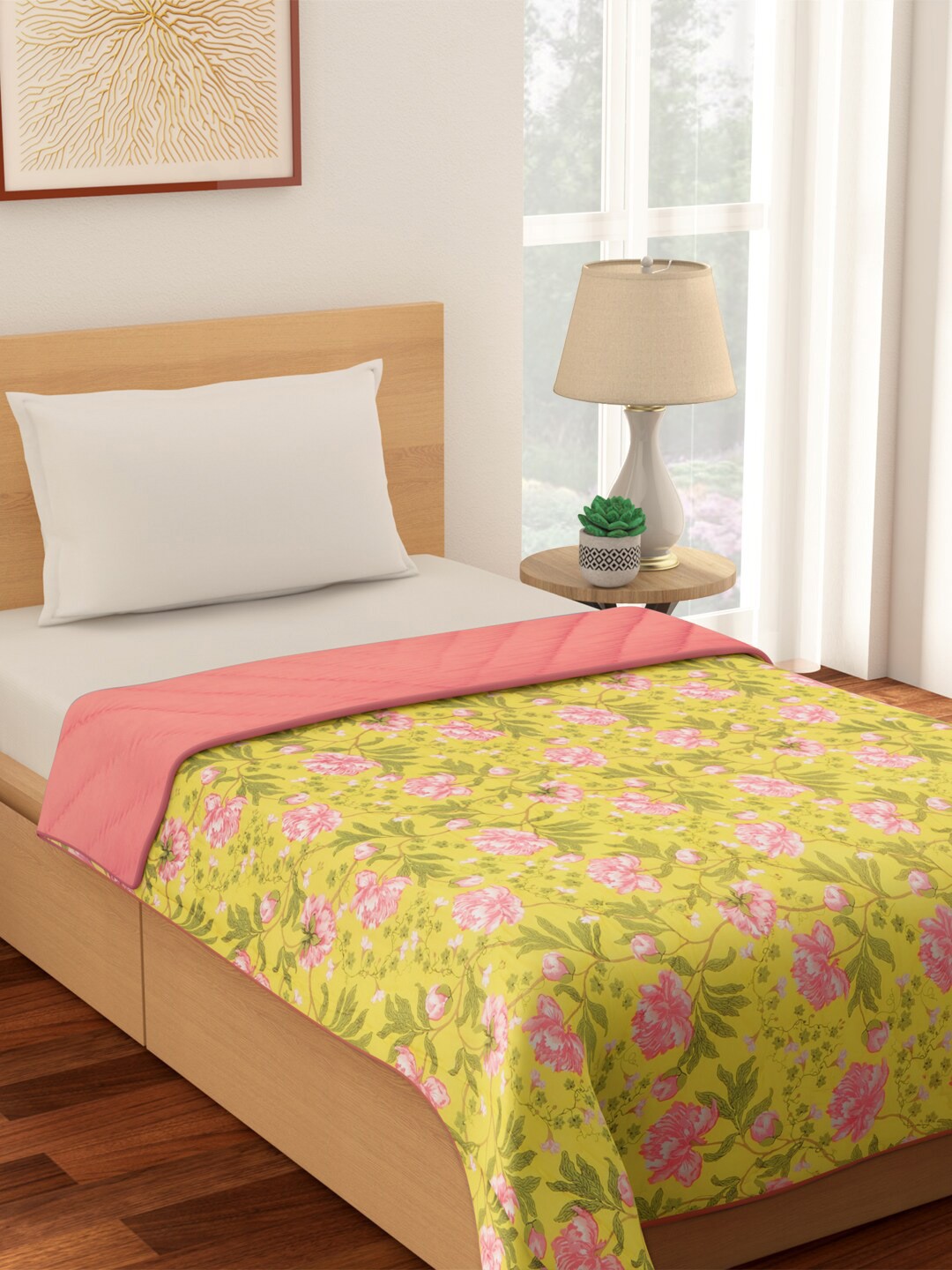 

Living scapes by Pantaloons Yellow & Red Floral Mild Winter 210 GSM Single Bed Quilt