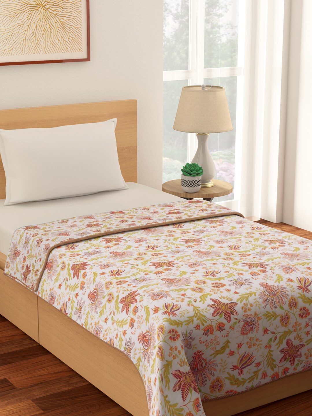 

Living scapes by Pantaloons White & Green Floral Mild Winter Single Bed Quilt