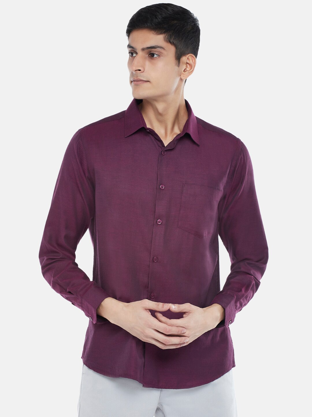 

BYFORD by Pantaloons Men Maroon Solid Slim Fit Casual Shirt