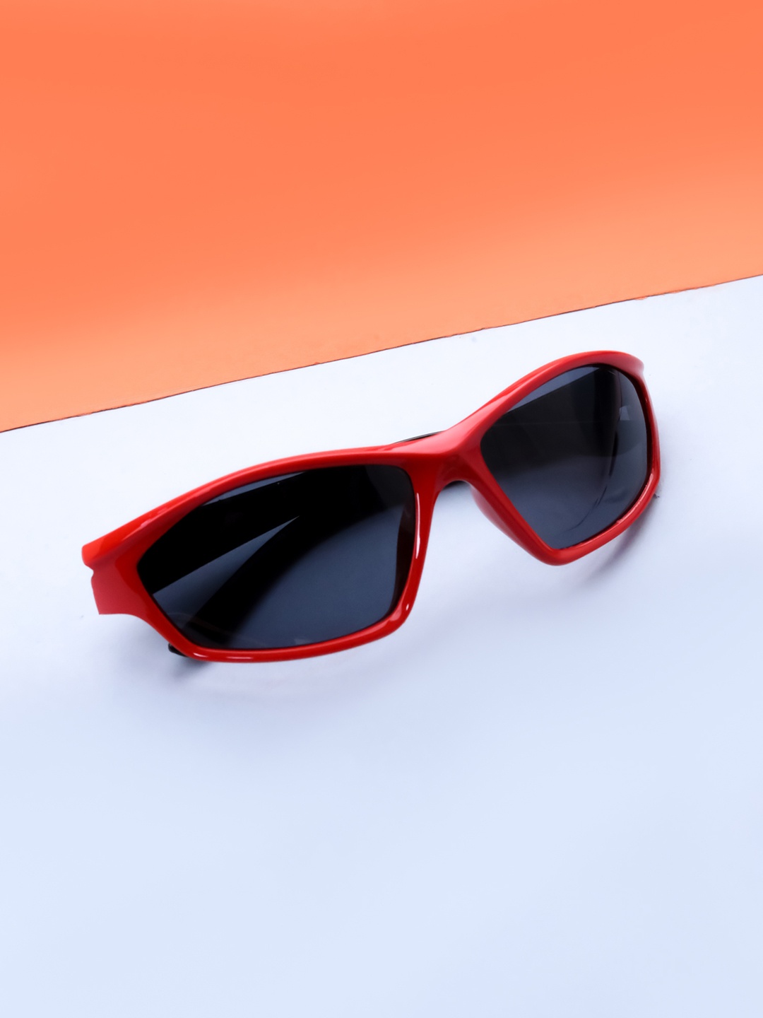 

Spiky Kids Grey Lens & Red Sports Sunglasses with Polarised Lens MYP130_RED_BLK
